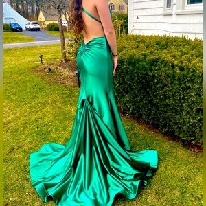 Alyce Paris green prom formal dress
